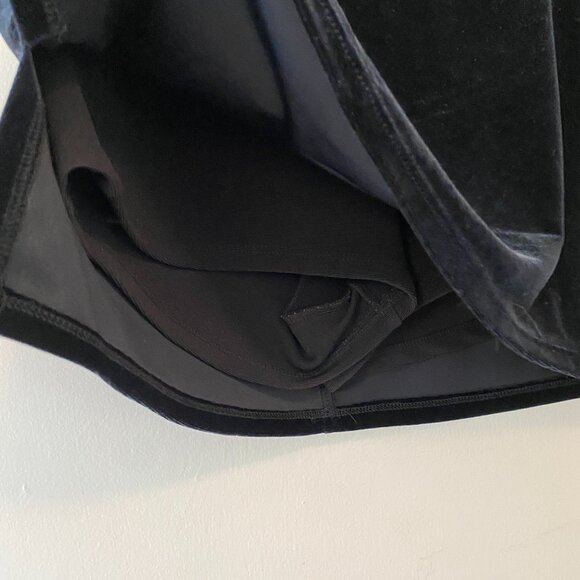 Vintage Y2K Hot Kiss Black Velvet Mini Skirt Skort Size Medium Pull On - Picture 2 of 9